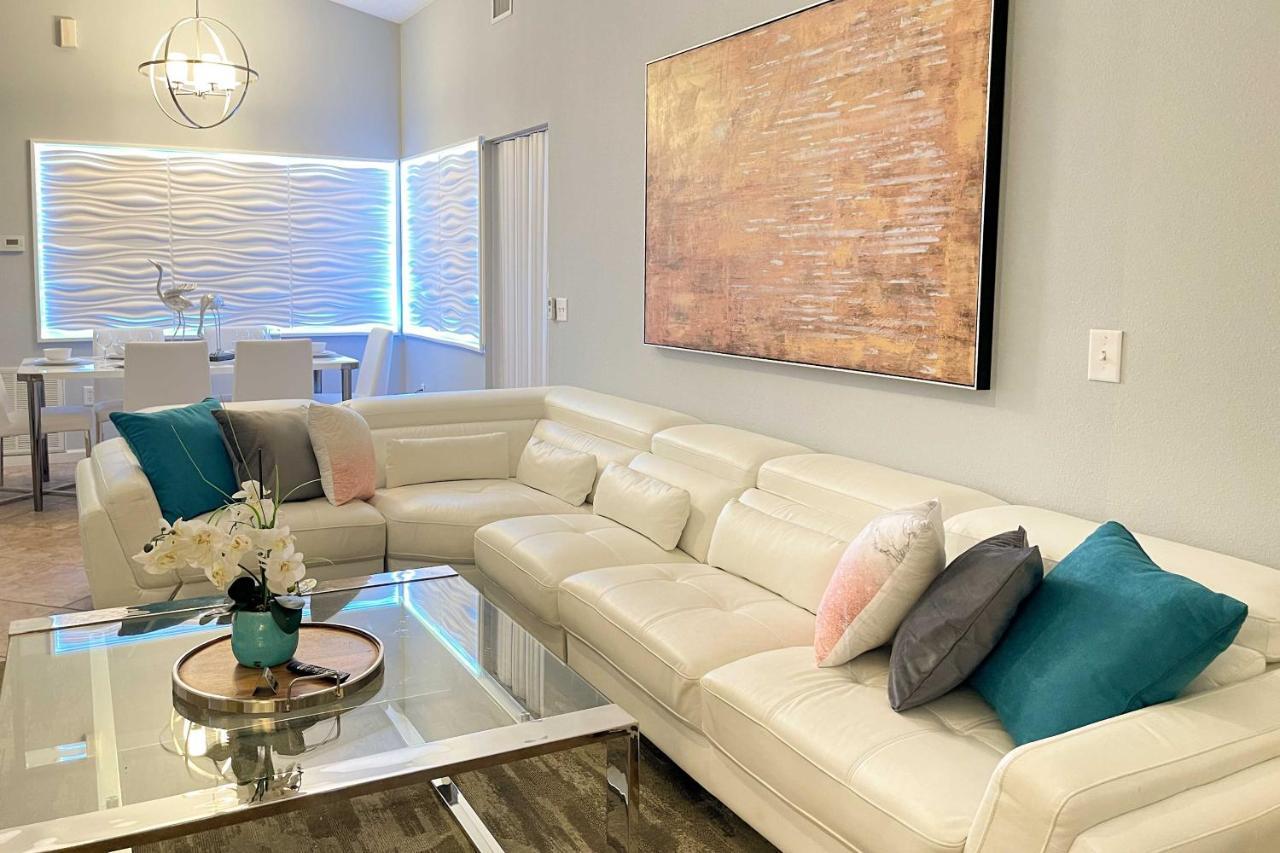 Villa With Home Theater, Bar And Poolside Cinema! Four Corners Exterior foto